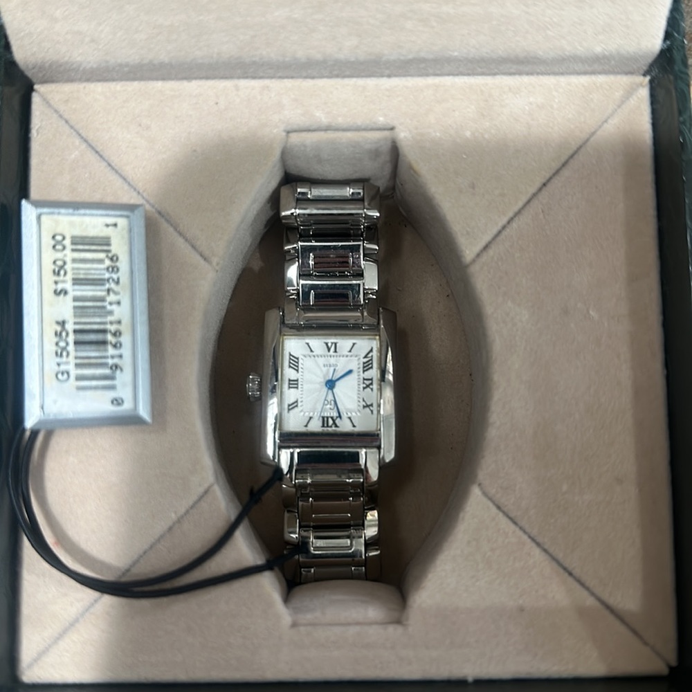 Guess Collection Watch - Picture 3 of 4